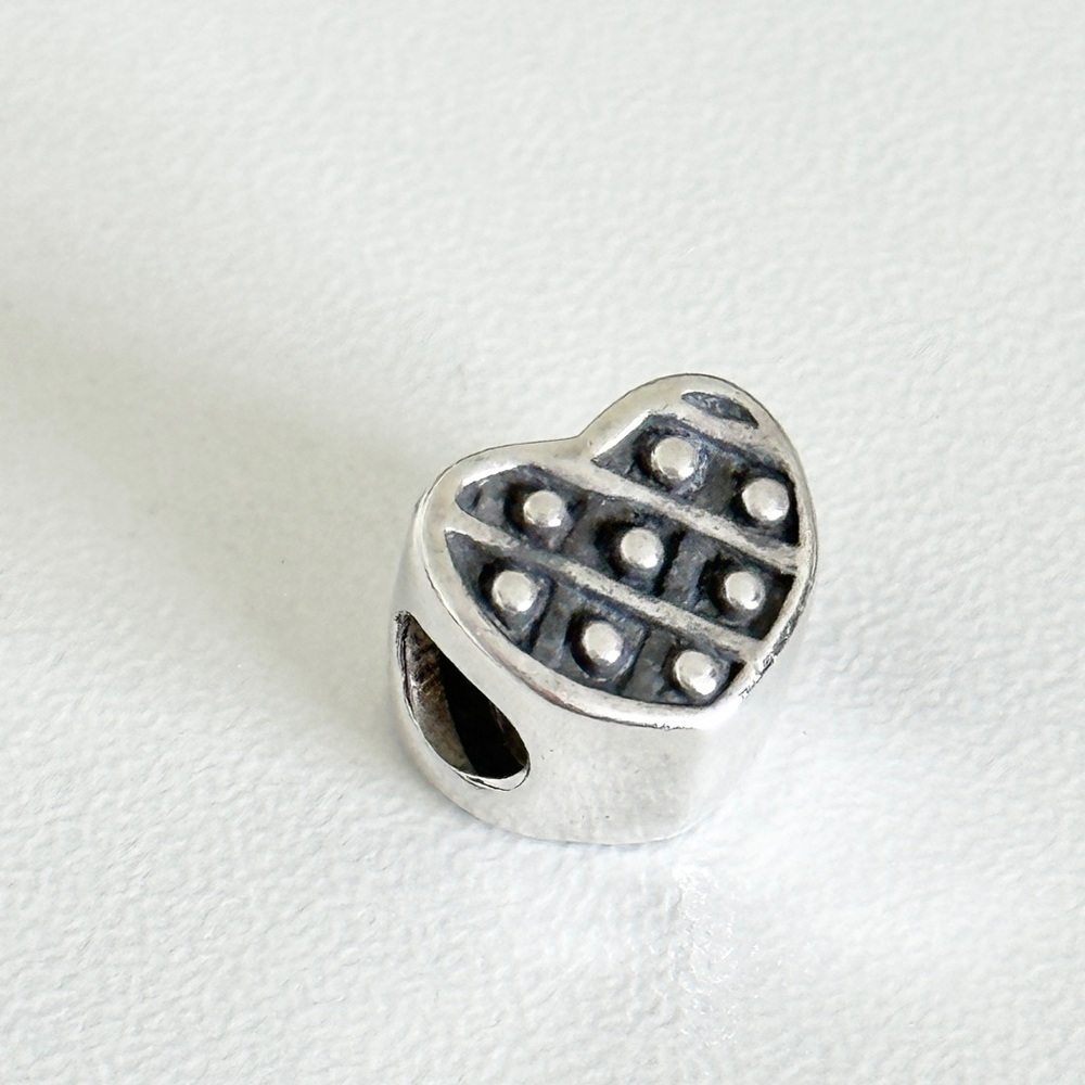 Chamilia 925 Sterling Silver Heart Bead Charm